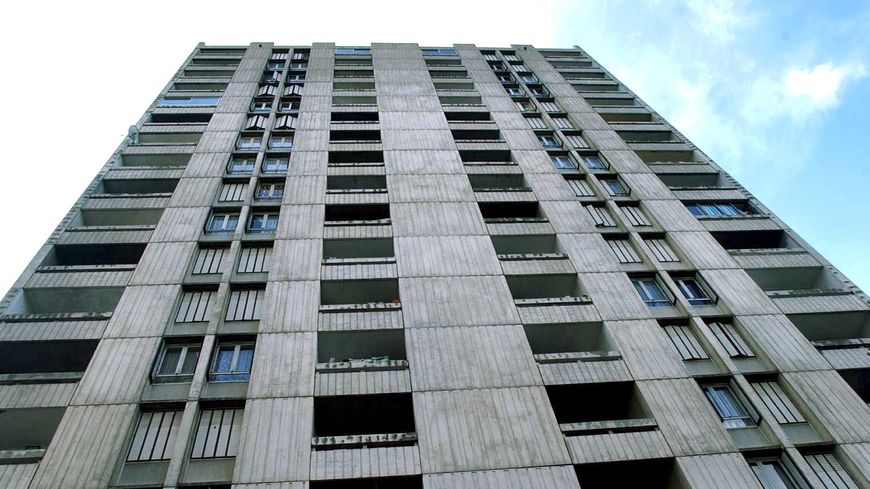 Immeuble du quartier Pissevin à Nîmes