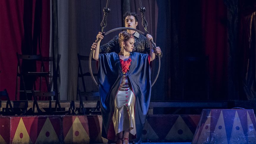Eleonore Pancrazi (Carmen) et Samy Camps (Don José).