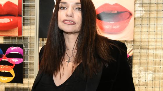 Béatrice Dalle, à l'occasion de la Fashion Week YSL Automne/Hiver 2018-2019 (17 janvier 2018, Paris) ©Getty - Foc Kan/WireImage