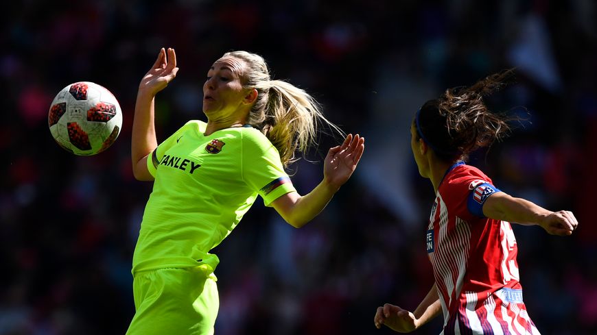 Dimanche, 60 000 personnes ont suivi le match entre les joueuses de l'Atlético Madrid et du FC Barcelone. Un record pour un match entre clubs.