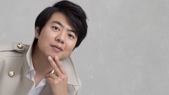 « Ces morceaux qui m’ont donné envie de devenir musicien » : Piano Book, le nouvel album de Lang Lang paraît chez Deutsche Grammophon, avec France Musique (2 CD. 29/III/2019) - photo by Gregor Hoheberg / Deutsche Grammophon