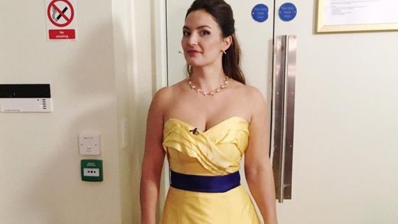La robe pro-européenne d’Anna Patalong, qu’elle a été invitée à ne pas porter pour son dernier concert - Twitter Officiel