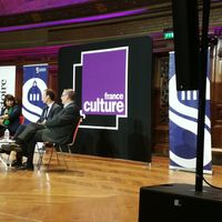Grand amphithéâtre de la Sorbonne - 13/04/2019 - table ronde avec, de gauche à droite : Jean-Christophe Ploquin (La Croix), Dominique Rousset, Thomas Gomart, François Héran.