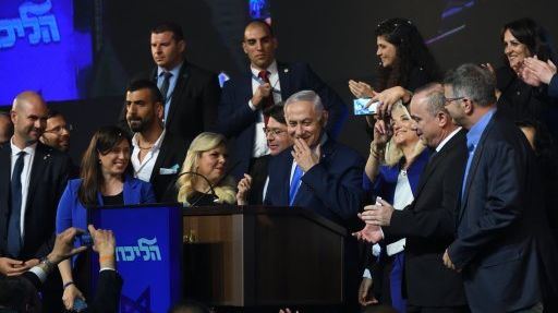 Le Premier ministre israélien Benjamin Netanyahu semble assuré d'obtenir un 5e mandat avec son bloc de droite emmenée par le Likoud