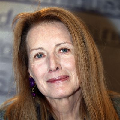 La femme de lettres Annie Ernaux en 2001, lors de la 21e édition du Salon international du livre à Paris.