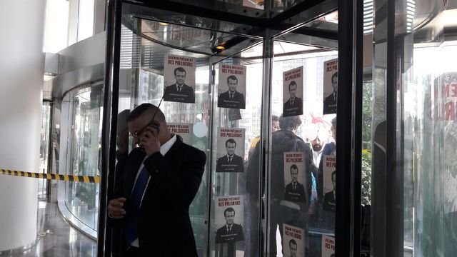 Ils veulent dénoncer la collusion entre le gouvernement et les grandes entreprises