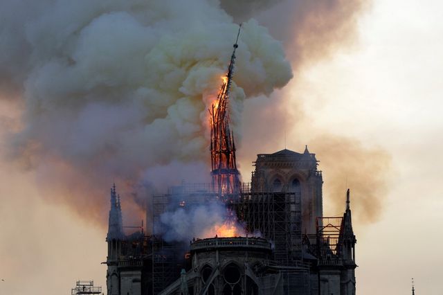 La flèche est tombée peu avant 20h