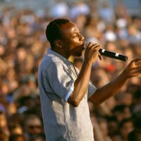 Deuxième album d'MC Solaar, 'Prose Combat' est encore considéré aujourd'hui comme le grand album du rappeur français