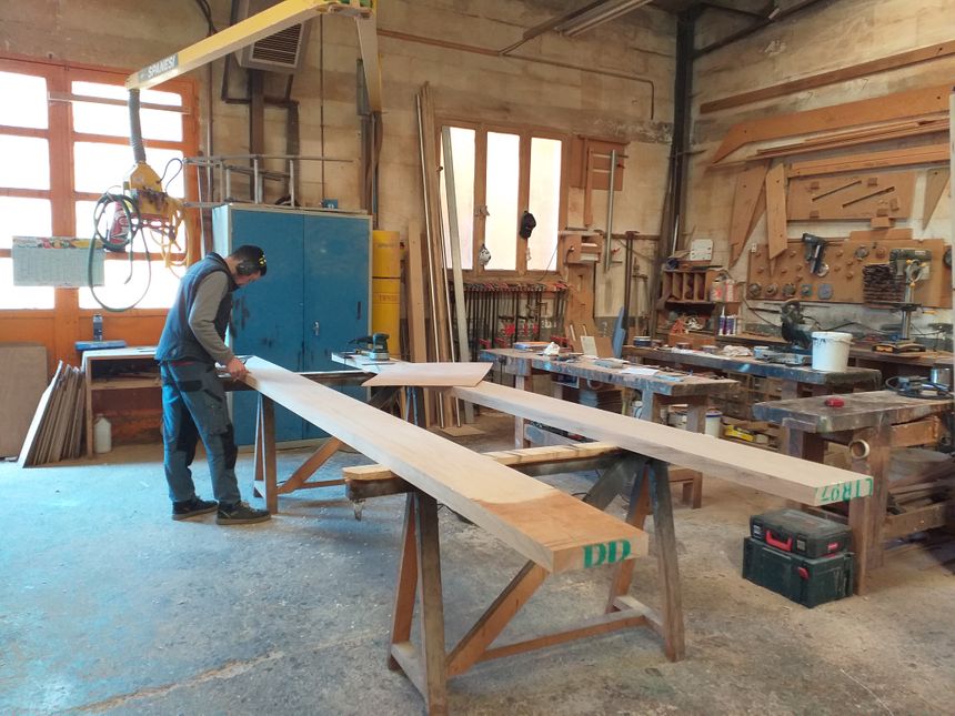 L' atelier de menuiserie de l'entreprise familiale Papeix basée à Isle.