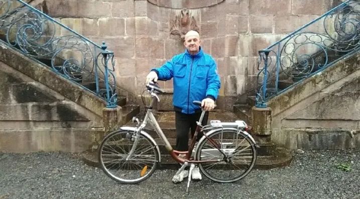 Jean va partir faire un tour de france du travail à vélo
