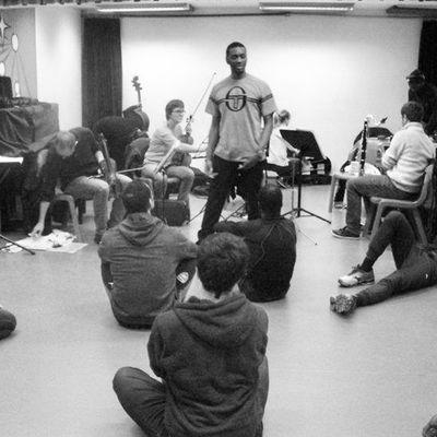 Atelier Douze Cordes au centre pénitentiaire de Meaux-Chauconin.