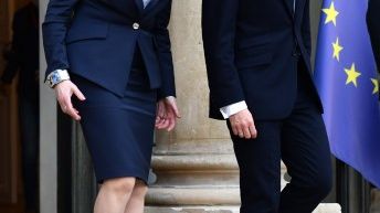 La Première ministre britannique Theresa May a été reçue à l'Elysée, hier, par le président français Emmanuel Macron ©AFP - MUSTAFA YALCIN / ANADOLU AGENCY
