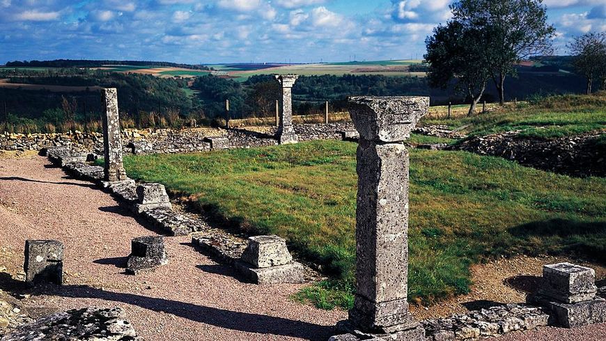 Monument dédié à la déesse Ucuetis sur le site d'Alésia