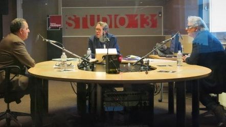 France Musique, cabine du studio 131... Philippe Duley, Benoît Duteurtre & Alain Turban (g. à d.) ©Radio France - Annick Haumier
