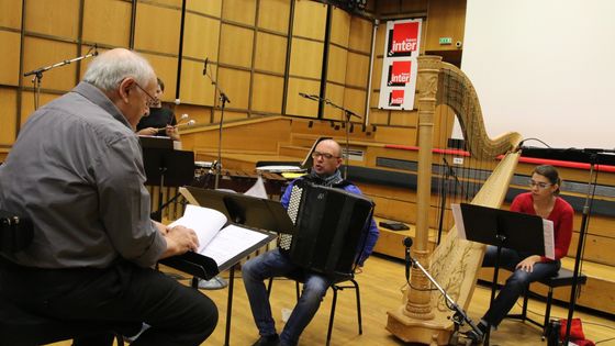 Jean-Pierre Drouet (direction), Pascal Contet (accordéon), Célia Perrard (harpe) ©Radio France - Georges Epp