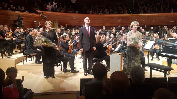 Susanna Mälkki, Roger Muraro et Cynthia Millar - fin du concert vendredi 29 mars 2019 - Auditorium de Radio France