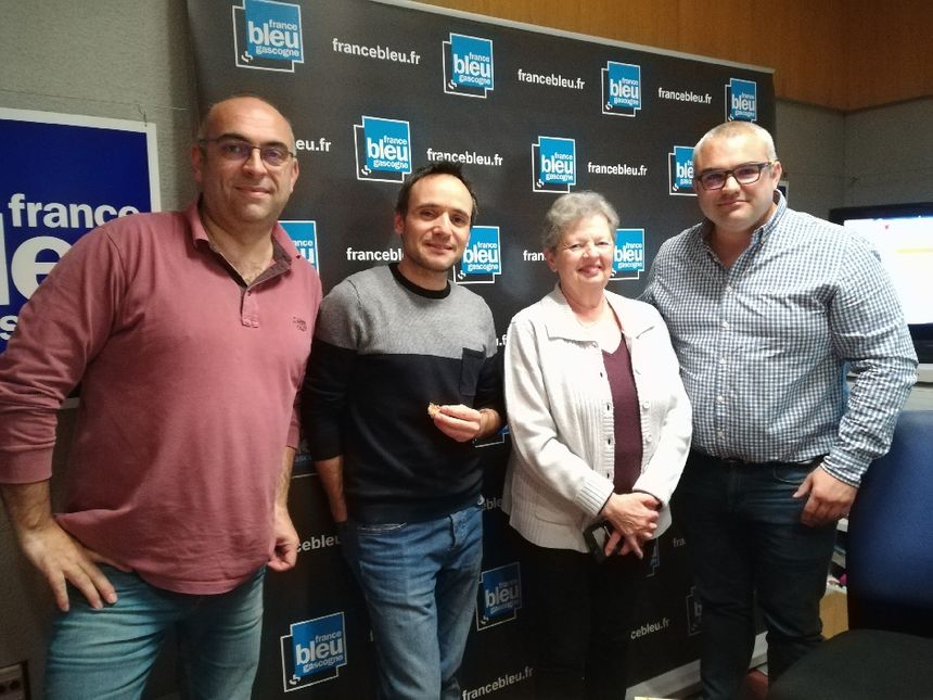 De gauche à droite : Jérome Destruhaut , Julien , Huguette et Thomas