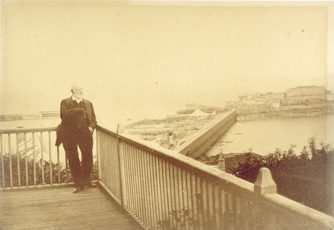 Dans Les Pas De Victor Hugo Lors Son Exil Sur L Ile De Guernesey