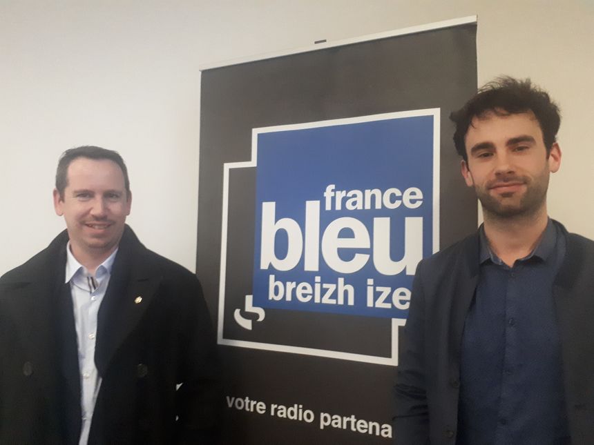 Efflamm Caouissin (a gleiz) ha Yann Kergourlay (a zehoù)