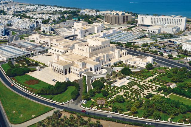 Vue générale du ROHM (Royal Opera House of Muscat) et du ROHMA (Royal House of Musical Art)