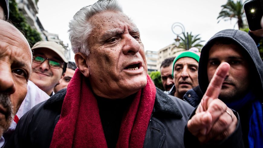 Mustapha Bouchachi dans une manifestation à Alger le 22 mars 2019