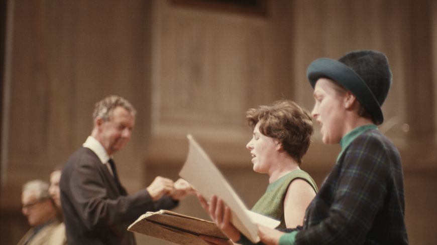 de gauche à droite : Benjamin Britten, Heather Harper et Josephine Veasey - 1963