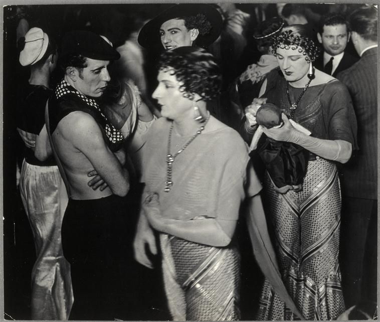 Un bal de travestis au Magic City