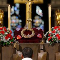 La Sainte Couronne d'épines à Notre-Dame de Paris en 2014