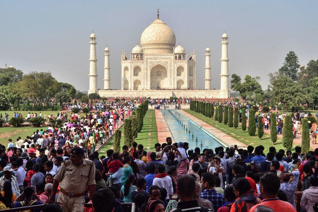 Le nombre de visiteurs du Taj Mahal doit être limité à 40 000 par jour.