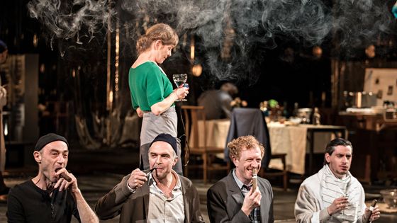 "Un ennemi du peuple" de jean-François Sivadier au théâtre de l'Odéon à Paris - Jean-Louis Fernandez