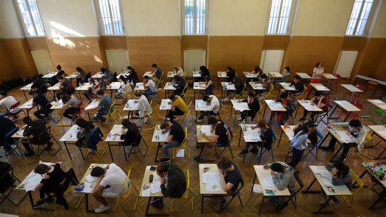 Lycéens pendant une épreuve du baccalauréat au Lycée Pasteur à Strasbourg en juin 2018 ©AFP - Frederick Florin