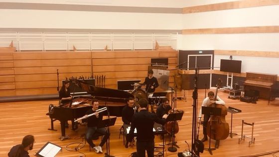 Ensemble Multilatérale et Diego Jimenez Tamame (en bas à gauche) à la Seine Musicale - Nicolas Paraclet