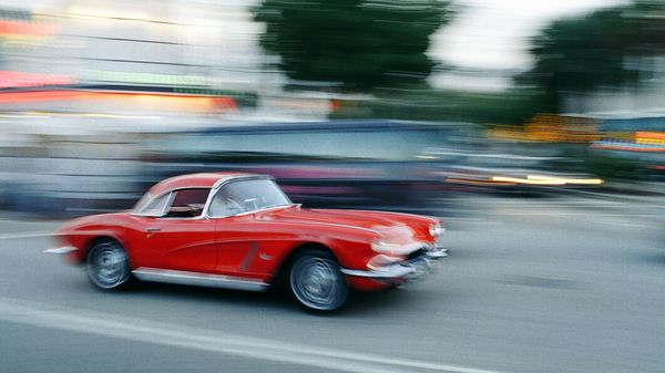 1986, John Adams : Création de « A short Ride in a fast machine »