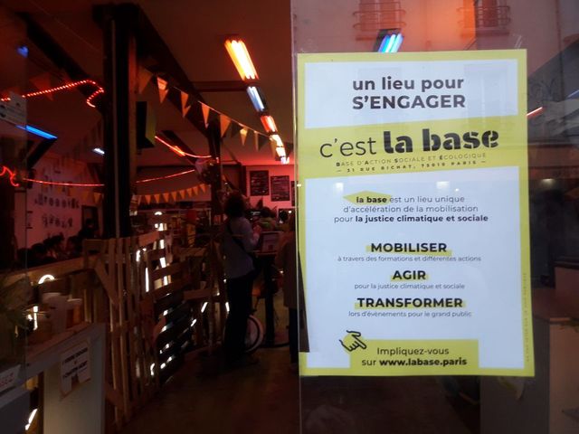 La base, Paris 10e.
