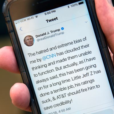 Un tweet de Donald J. Trump qui illustre cette question : Internet a-t-il réinventé les règles du jeu politique ?