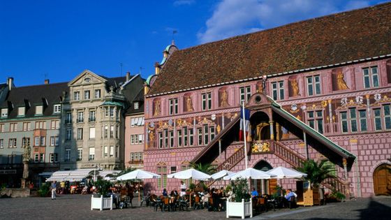 L'hôtel de ville de Mulhouse, sur la place de la Réunion ©Getty - JARRY/TRIPELON