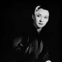 La comédienne, Maria Casarès.