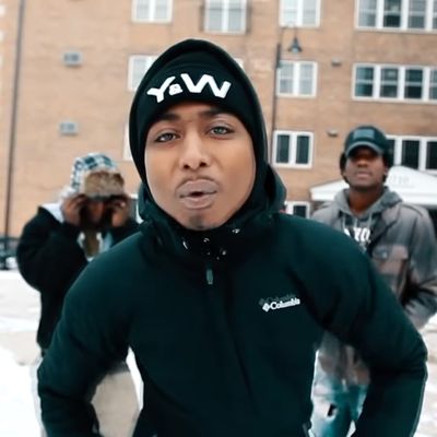 Guizmo dans le clip "Gentleman"