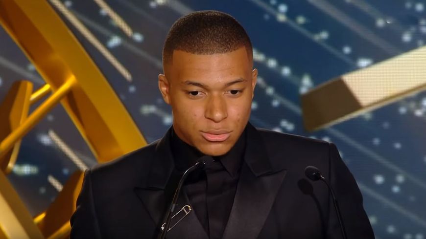 Kylian Mbappé à la cérémonie UNFP (Capture d''écran YouTube - beIN sports)