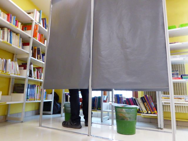 2 isoloirs pour voter par correspondance à la maison d'arrêt de Besançon