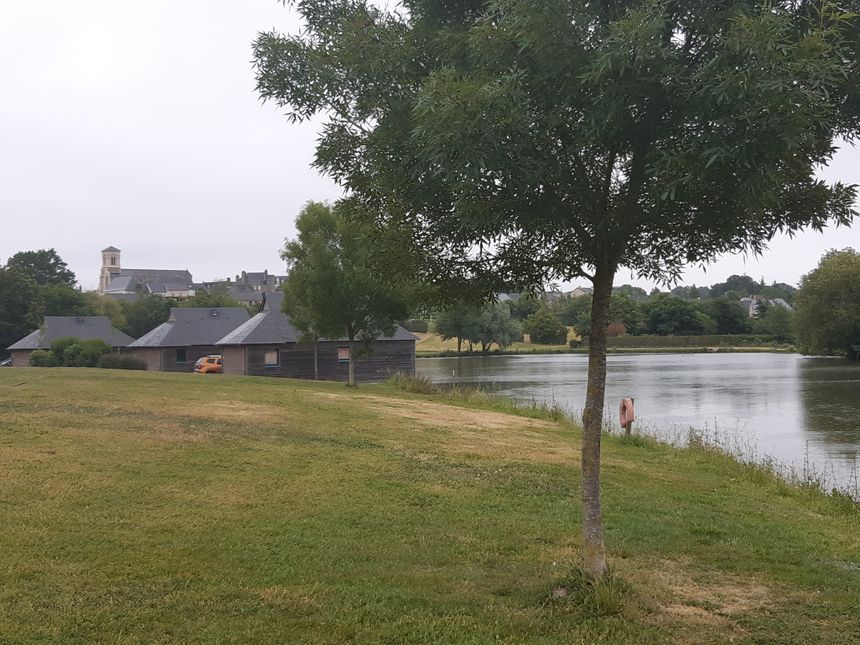 Le Village Vacances et Pêche de Villiers-Charlemagne.