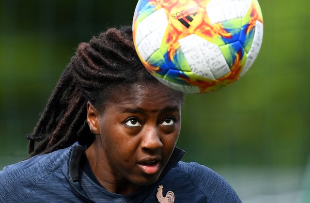Aissatou Tounkaka lors d'un entraînement à Clairefontaine le 27 mai
