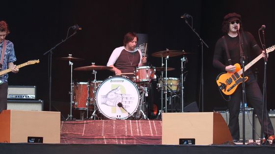 The Raconteurs, (de gauche à droite) Brendan Benson, Patrick Keeler et Jack White le 25 mai 2019 en concert pendant le festival All Points East au Victoria Park de Londres. ©Getty - Keith Mayhew / SOPA Images / LightRocket
