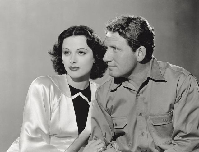 Le rôle de l'actrice hollywoodienne Hedy Lamarr dans le développement de la technologie Wifi n'a été reconnu que des décennies plus tard, trois ans avant sa mort.