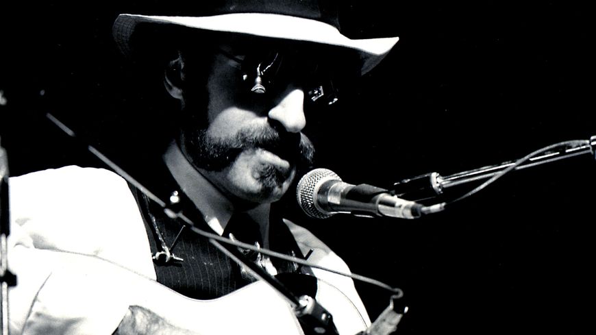Leon Redbone