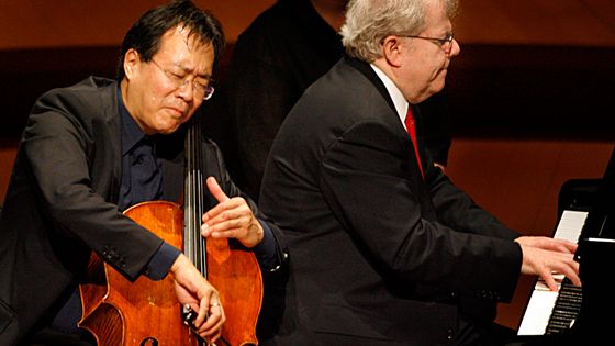 Yo-Yo Ma et Emmanuel Ax au Walt Disney Concert Hall (27 janvier 2010) ©Getty - Lawrence K. Ho / Los Angeles Times