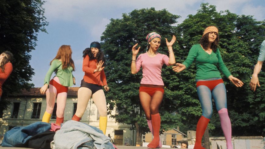 Des militantes du Mouvement de libération des femmes (MLF) en 1973 à Vincennes