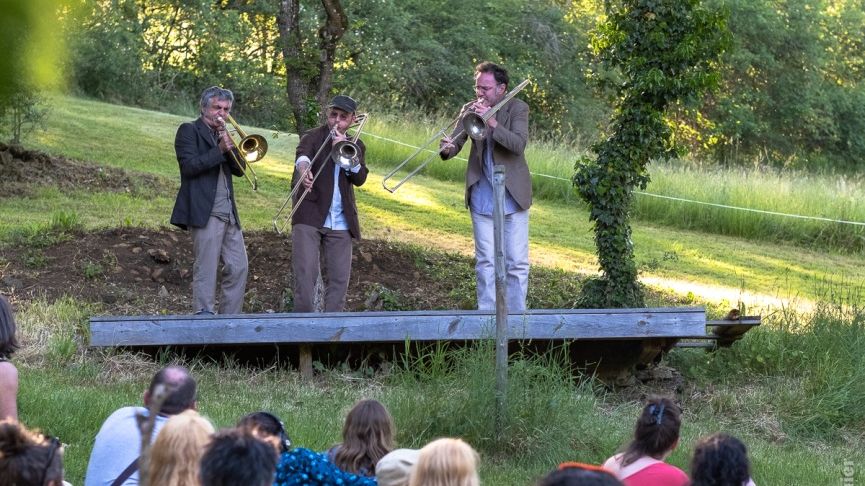 Les trombonnistes de Bomonstre au festival Pépète Lumière