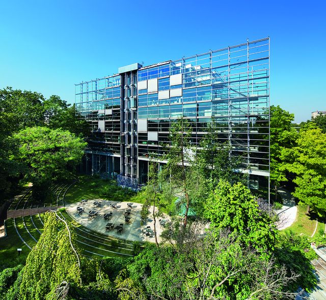 Vue de la Fondation Cartier pour l'art contemporain Jean Nouvel ADAGP