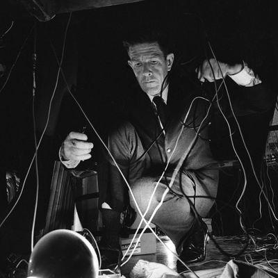Le compositeur John Cage (1966)